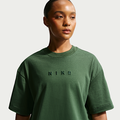 Nike Sportswear Women's Boxy Short-Sleeve T-Shirt. Nike ZA